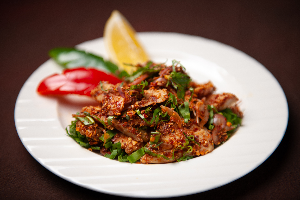 น้ำตกไก่ย่าง (Grilled Chicken Salad with Herbs (Nam Tok Gai Yang))