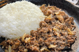 Garlic Stir-Fried with Wagyu Ground Beef – For the Garlic Lovers