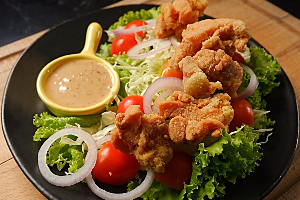 Deep Fried chicken-สลัดไก่