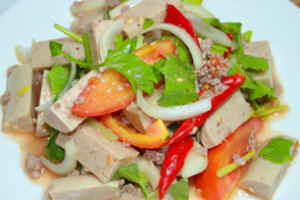 ยำหมูยอ