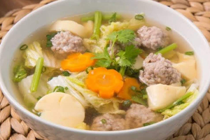 ต้มจืดเต้าหู้หมูสับ