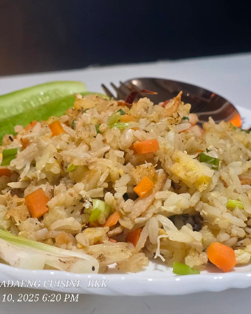 ข้าวผัดเนื้อปูม้า  