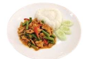 ข้าวผัดพริกแกงหมู