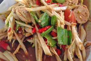 ส้มตำปลาร้า 2 ชุด ชุดละ 25 บาท