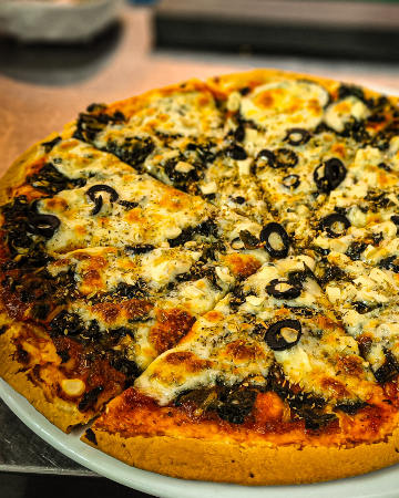 CAPRICCIOSA / พิซซ่าคาปริชโชซ่า