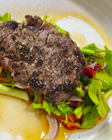 YAM NUEA YANG / ยำเนื้อย่าง