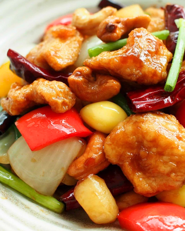 GAI PAD MED MA-MUANG / ไก่ผัดเม็ดมะม่วงหิมพานต์พริกแห้ง