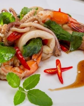 PAD KRA PAO TALAY / ผัดกะเพราทะเล