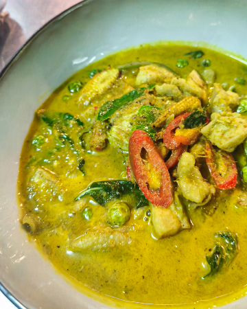 GAENG KIEW WAN GAI / แกงเขียวหวานไก่