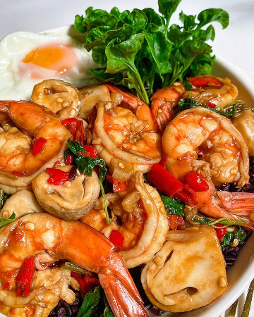 กะเพรากุ้ง (กับข้าว)