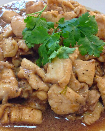 หมูกระเทียมพริกไทย  (กับข้าว)