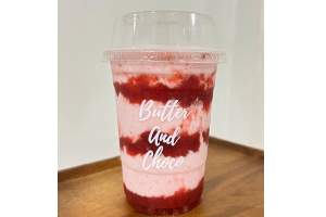 สตอเบอร์รี่นมสดปั่น