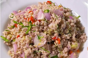 ยำหมูสับล้วน