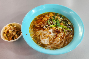 ครีบปลาแซลม่อนทอด