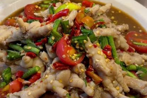 ยำตีนไก่ (เล็ก)