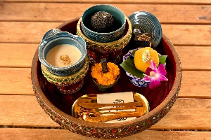 ขนมไข่นาคา (Naka Balls Dessert)