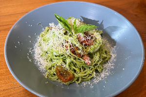 ริกาโตนี่ซอสเพสโต้กุ้ง