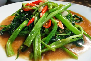 ผัดผักบุ้ง