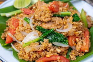 ข้าวผัดโบราณ
