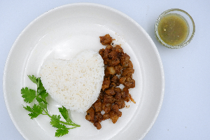 ข้าวหน้า บะเต็งหมู