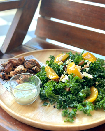 Kal Koke Salad ( Chicken & Peach)