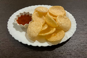 Shrimp Crackers (კრევეტების კრეკერები)