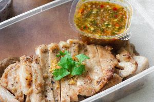 ข้าวไรซ์เบอร์รี่+หมูย่างลีน