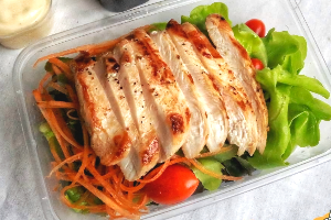 สลัดอกไก่