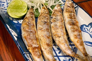 ปลาไข่ชิชาโมะย่าง Grilled Shishamo
