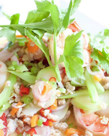 ยำกุ้งสด