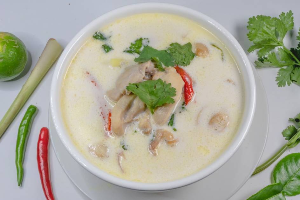 ต้มข่าไก่