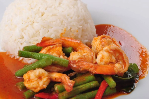 ผัดพริกแกงกุ้ง