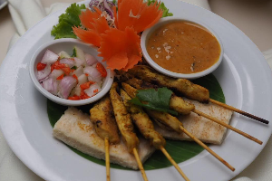 Chicken Satay ไก่สะเต๊ะ