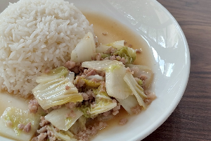 ผัดผักกาดขาว