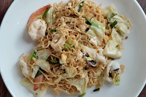 ผัดมาม่า