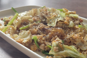 วุ้นเส้นผัดไข่