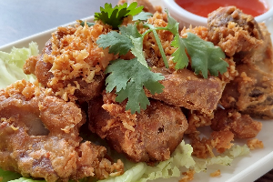 ซี่โครงหมูทอดกระเทียม