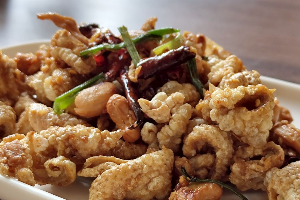 ไก่ผัดเม็ดมะม่วง