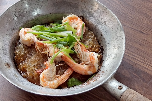 กุ้งอบวุ้นเส้น