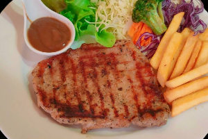 สเต็กหมูพริกไทยดำ