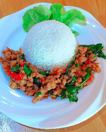 ข้าวผัดกะเพราหมูสับ