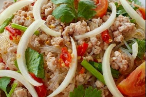 ยำวุ้นเส้น