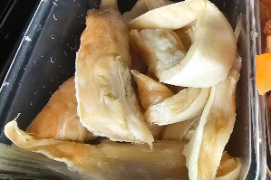 ท้องแซลม่อน