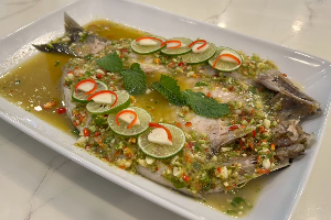 ปลากระพงนึ่งมะนาว