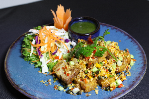 หมูกรอบคั่วพริกเกลือ