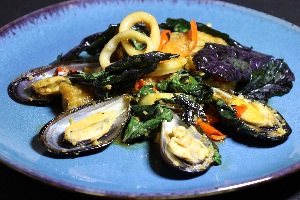 ผัดขี้เมาทะเลรวม