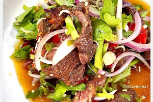 ยำเนื้อย่าง