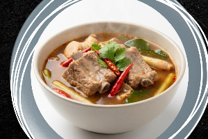 ต้มแช่บกระดุกหมู