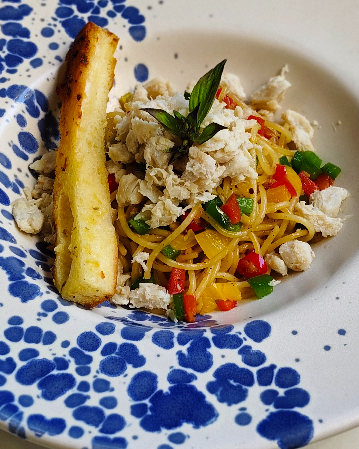 SPAGHETTI WITH CRAB & CHILI / สปาเก็ตตี้ปูผัดพริก