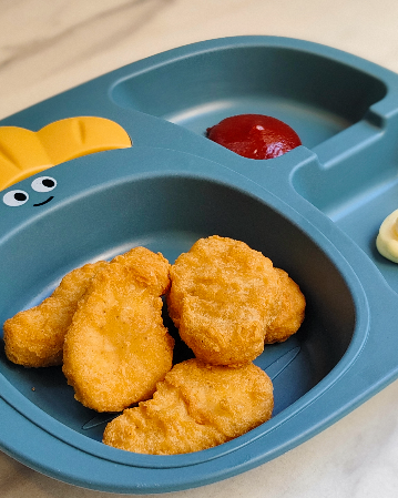 CHICKEN NUGGETS / นักเก็ตไก่